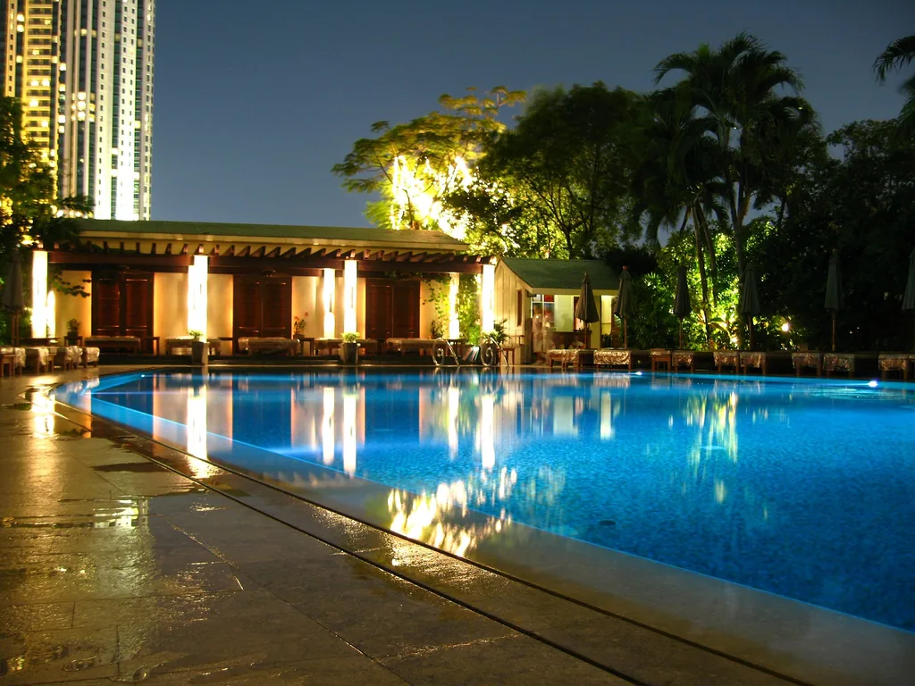 Riverside swimming pool of The Peninsula Bangkok hotel